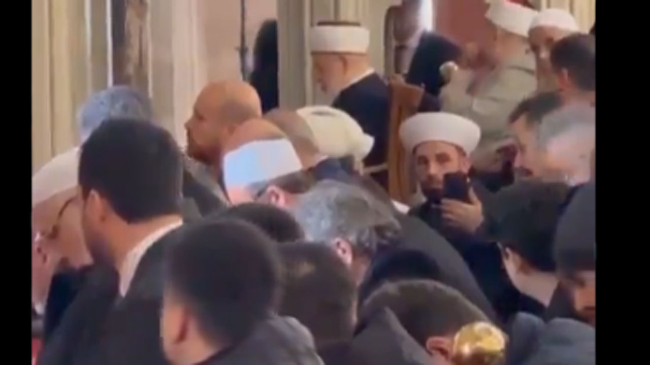 Cumhurbaşkanı Erdoğan, Süleymaniye Camii’nde Kur'an okudu