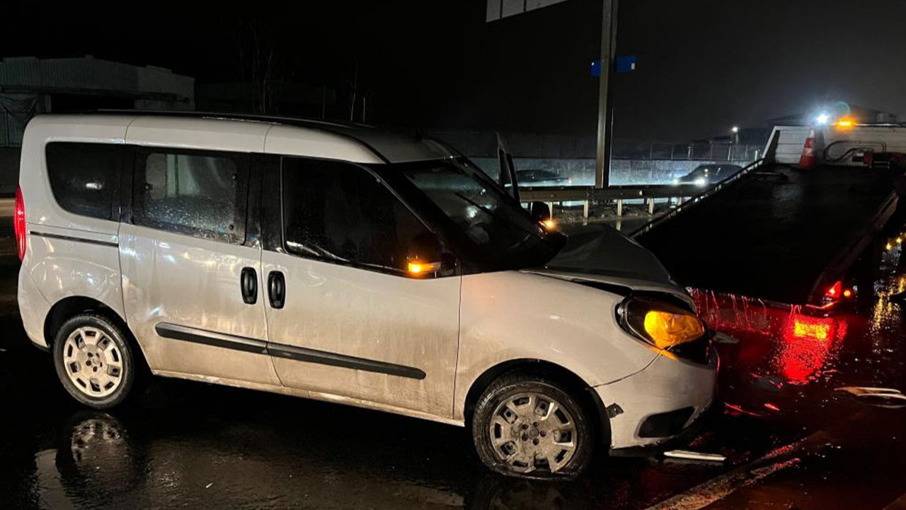 İstanbul'da zincirleme trafik kazası: 1’i ağır 3 yaralı!