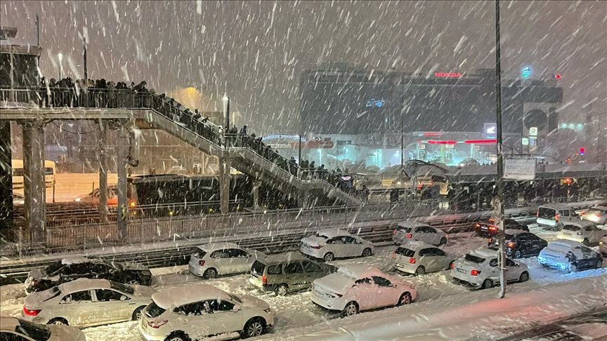İstanbul'a kar geliyor! AKOM tarih verip uyardı
