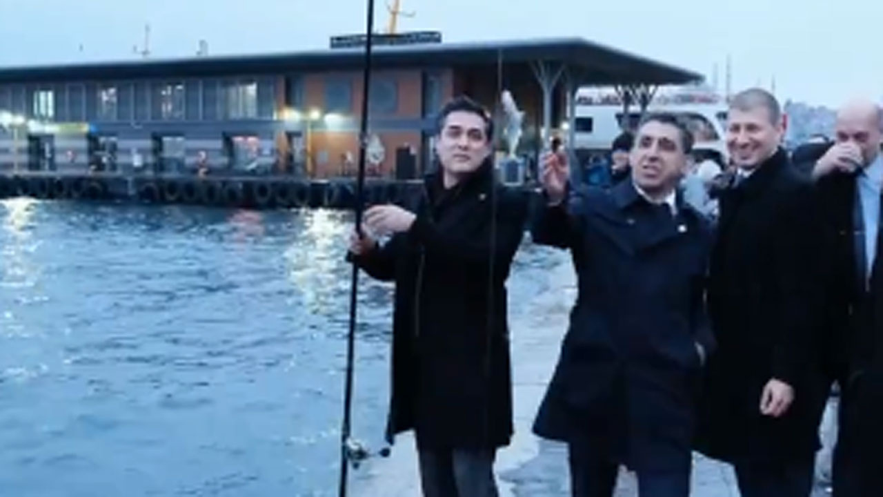 İYİ Parti İstanbul adayı Buğra Kavuncu balık tuttu mesajını verdi