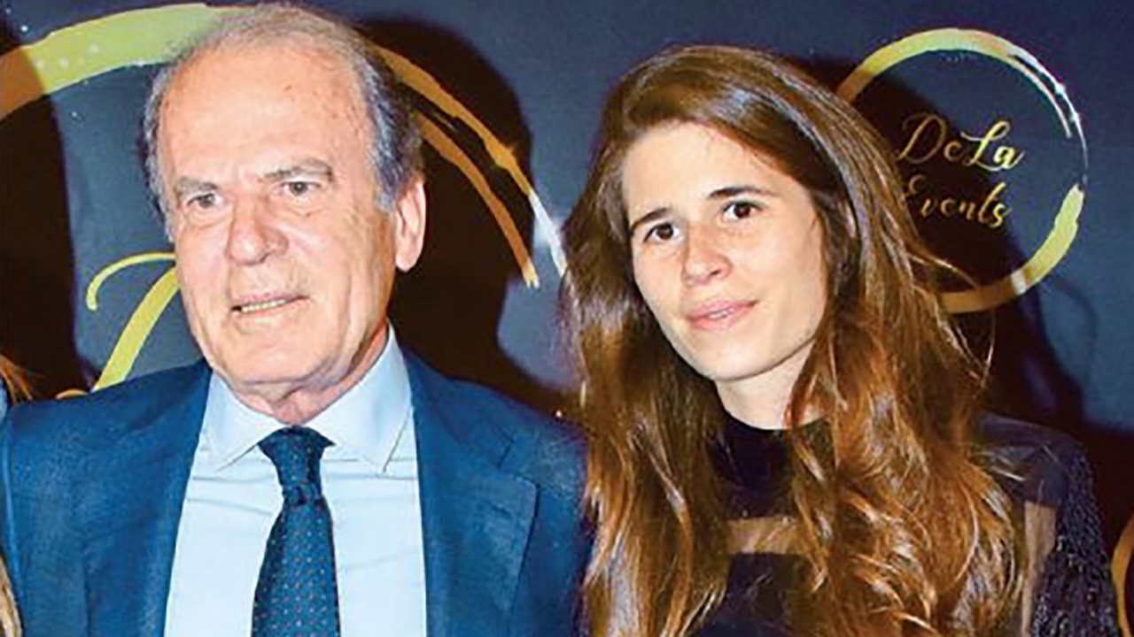 Mustafa Denizli'nin kızı Lal Denizli CHP'nin Çeşme Belediye Başkan adayı oldu! Lal Denizli kimdir?