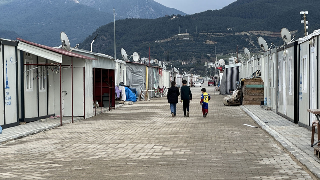Osmaniye'de depremzede ev sahibi ve kiracılara 1,5 milyar liralık destek