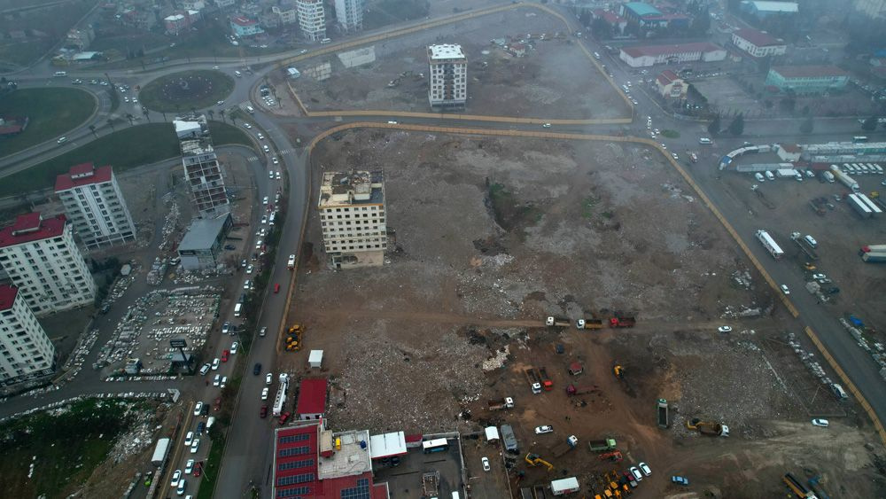 Afetin 1. yılı! En fazla can kaybının olduğu Ebrar Sitesi'nin son hali görüntülendi