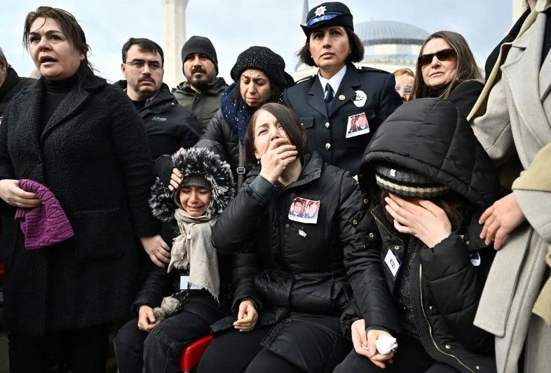 Şehit pilotlar Cemil Gülen ve Levent Öztürk son yolculuklarına uğurlandı