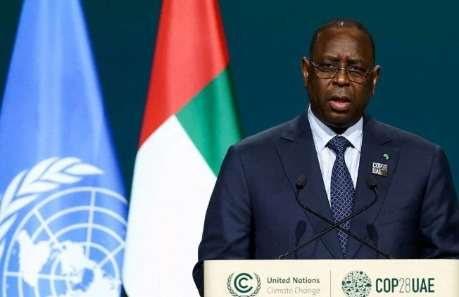 Senegal'de seçimler ertelendi, sokaklar karıştı