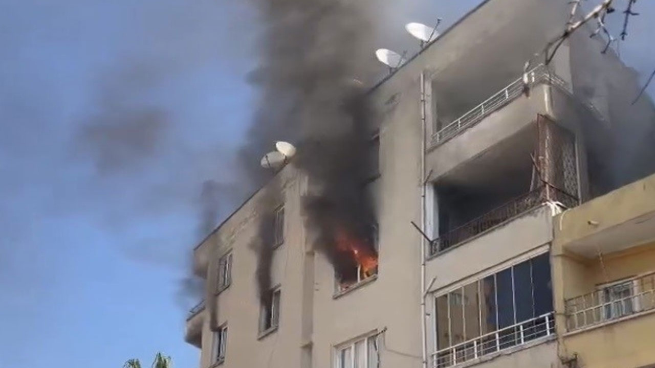 3. kattaki daire alev alev yandı!
