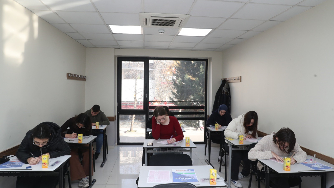 Çınar Akademi’de kurum kabul sınavları başladı