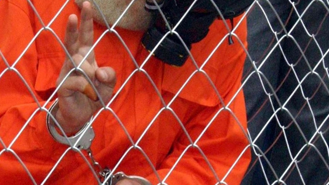 14 yıl Guantanamo'da tutulan iki Afgan vatandaşı Kabil'e ulaştı