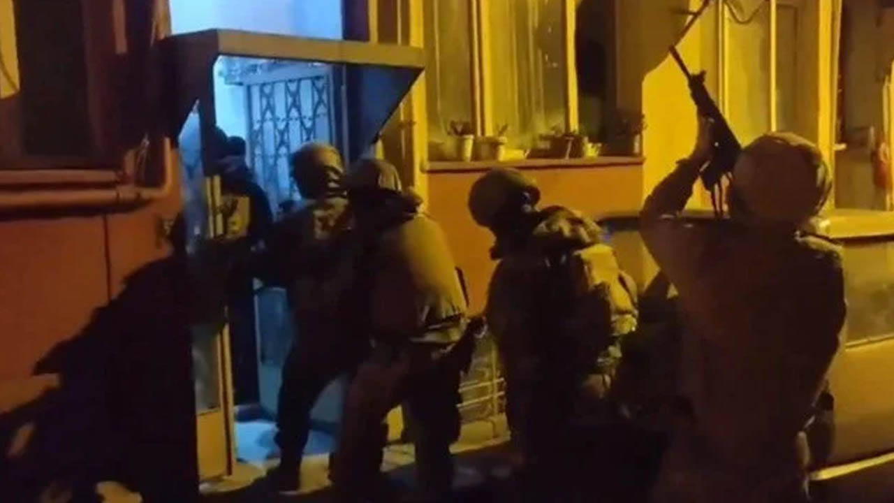 İstanbul'da 3 organize suç örgütü çökertildi! Bakan Yerlikaya: 24 şüpheli yakalandı