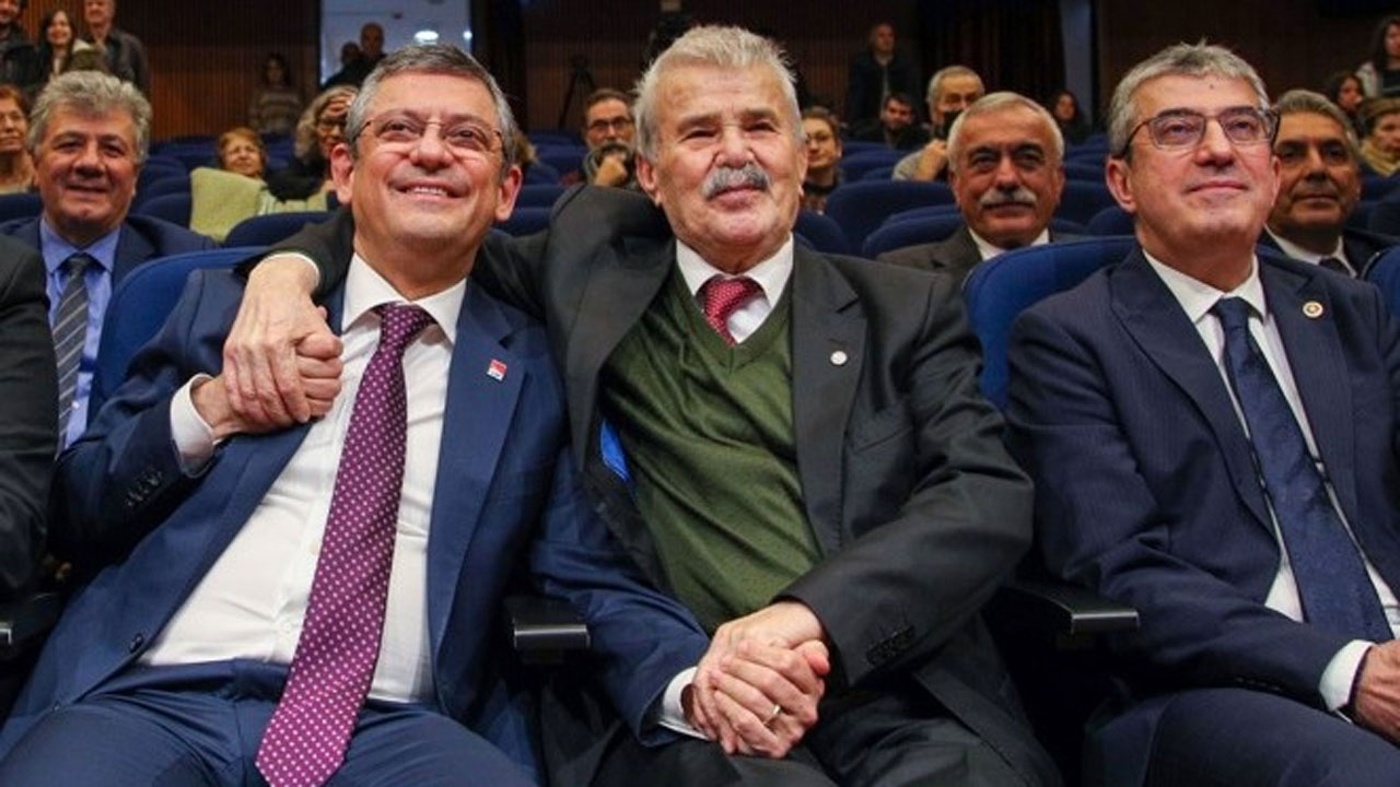'Efsane Başkan' olarak anılan Osman Özgüven CHP'den istifa etti