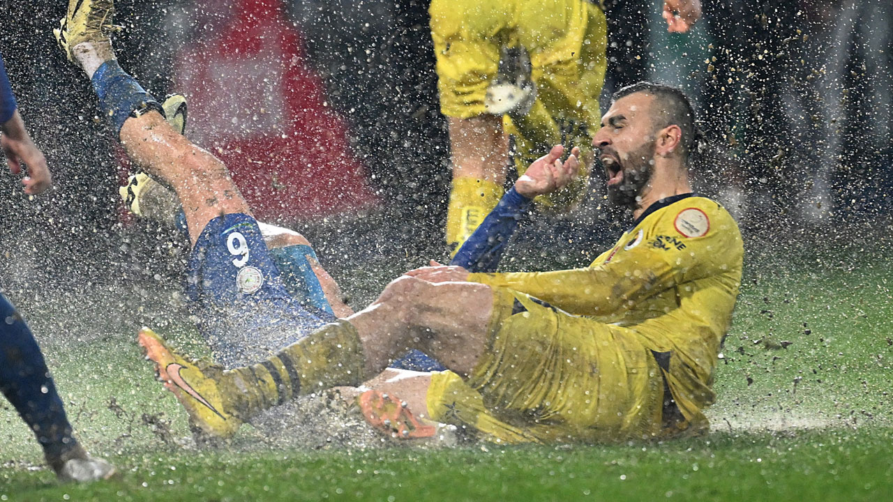 Fenerbahçe yağmur çamur demedi 3 puanı böyle çıkardı kulübün paylaşımı gündem oldu