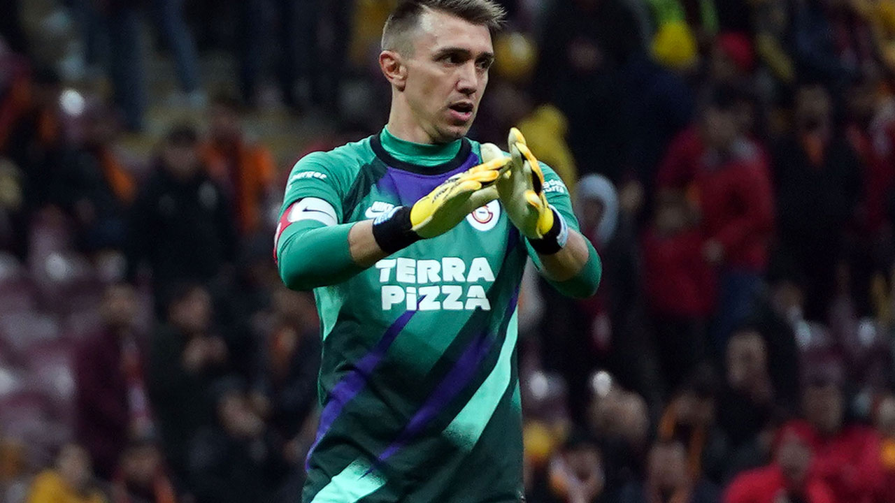 Muslera'ya Avrupa'dan sürpriz talip!