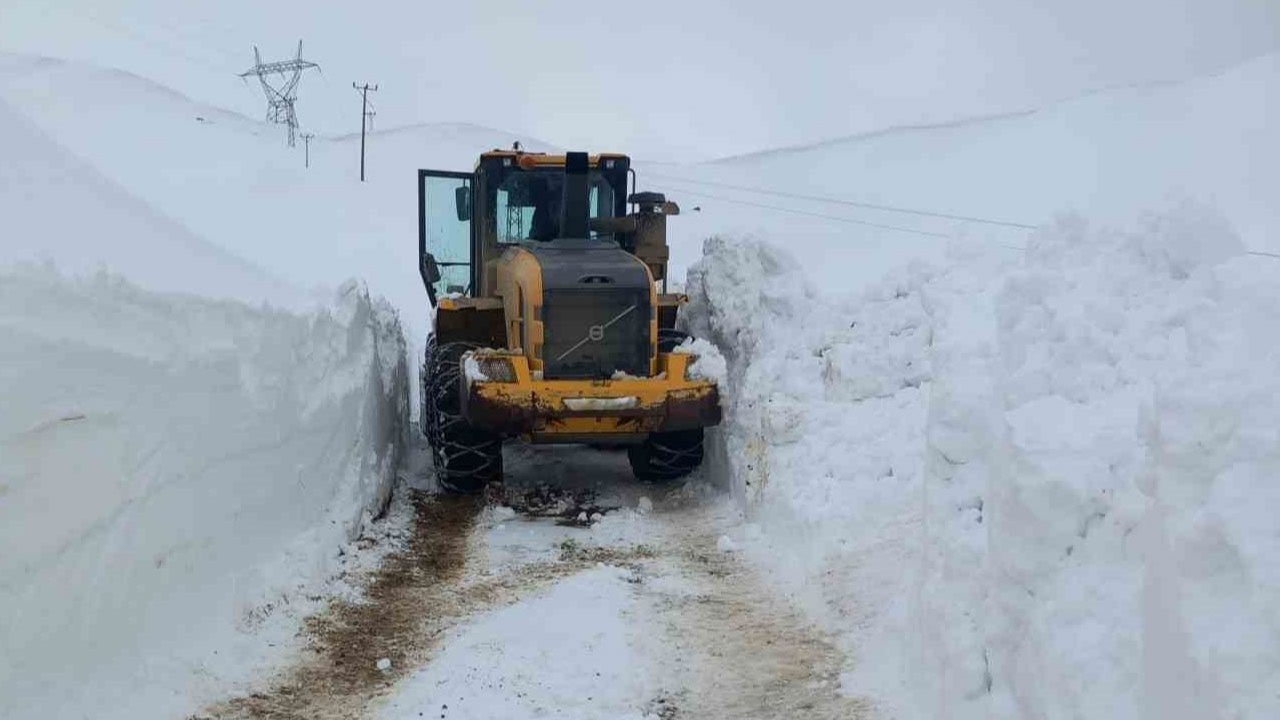 3 ilde kar nedeniyle 159 yerleşim yerinin yolu kapandı!