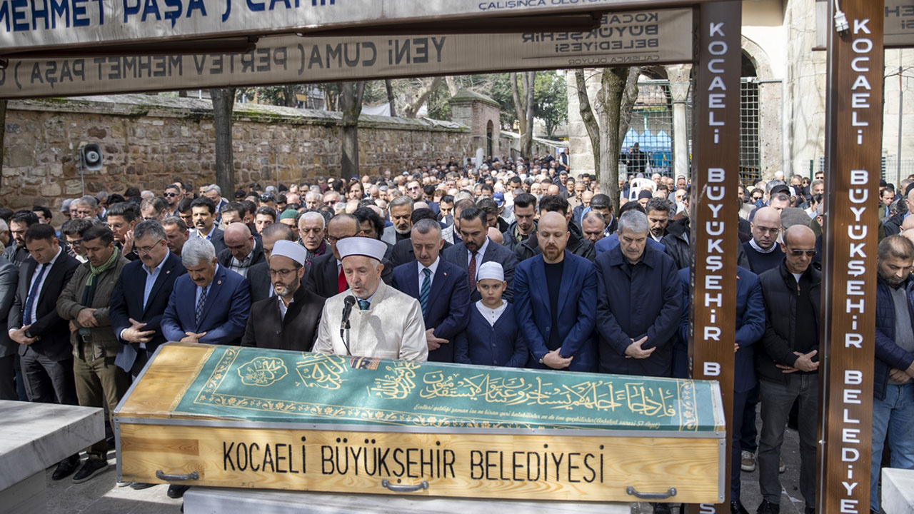 Bilal Erdoğan'ın eşinin dedesinin cenazesi, Kocaeli'de toprağa verildi