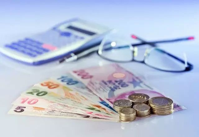 Mehmet Şimşek'ten maaş zammı açıklaması! Memur ve emekli için rakam ortaya çıktı