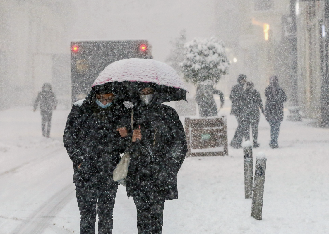 Mart gerçekten kazma kürek mi yaktıracak? İstanbul'un için yoğun kar uyarısı