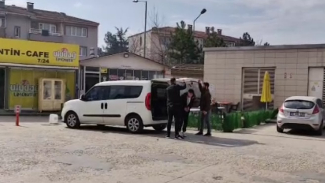 Bursa'da 18 yaşındaki genç, 3.5 milyonluk sazan sarmalı taktiğiyle dolandırdı