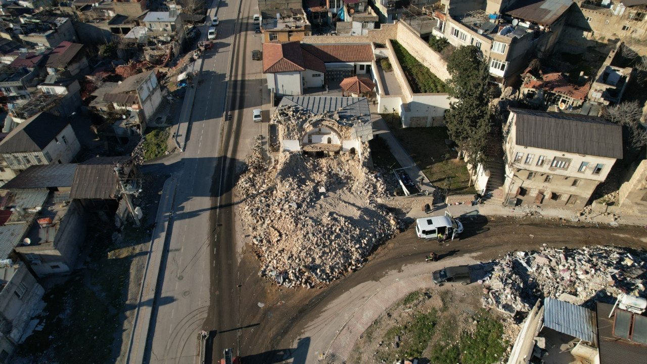 Deprem sonrası oluşan zemin kaymaları için çalışma başlatıldı