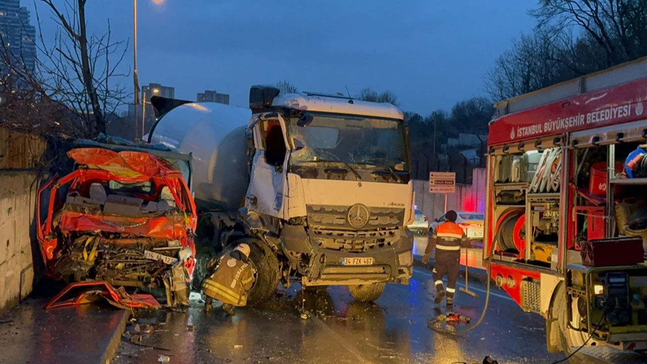 İstanbul'da beton mikseri kamyonla çarpıştı: 1 kişi ağır yaralandı!
