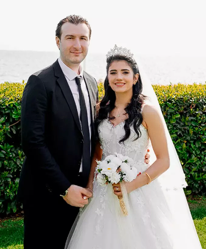 Eski Survivor yarışmacısı Merve Aydın sessiz sedasız evlendi! Düğün pozları beğeni topladı