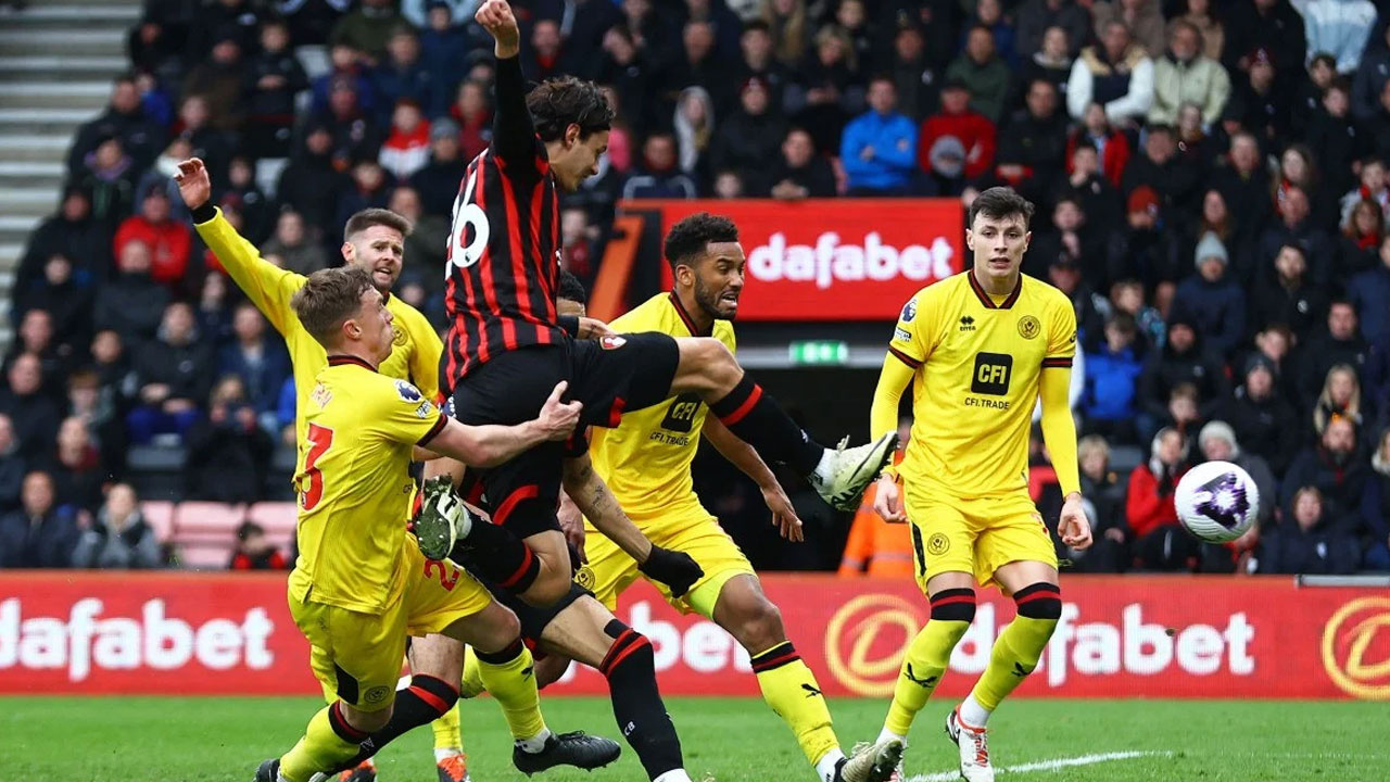 Enes Ünal'dan ilk gol! Bournemouth, 1 puanı son dakikada aldı