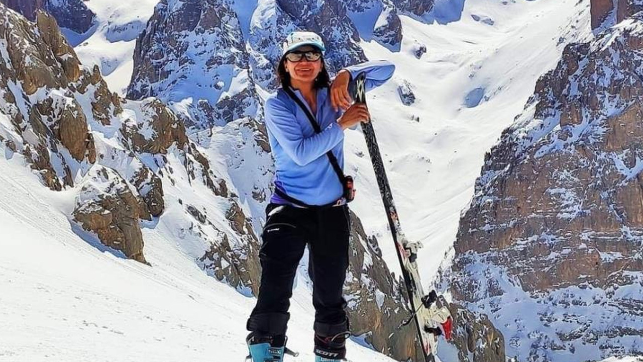 Aladağlar'da kar kütlesi altında kalan dağcı hayatını kaybetti
