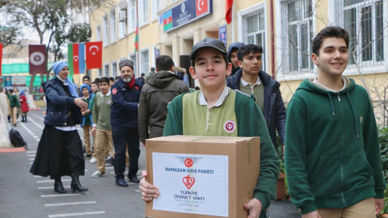 Türkiye Diyanet Vakfı’ndan Azerbaycan’da bin koli gıda yardımı