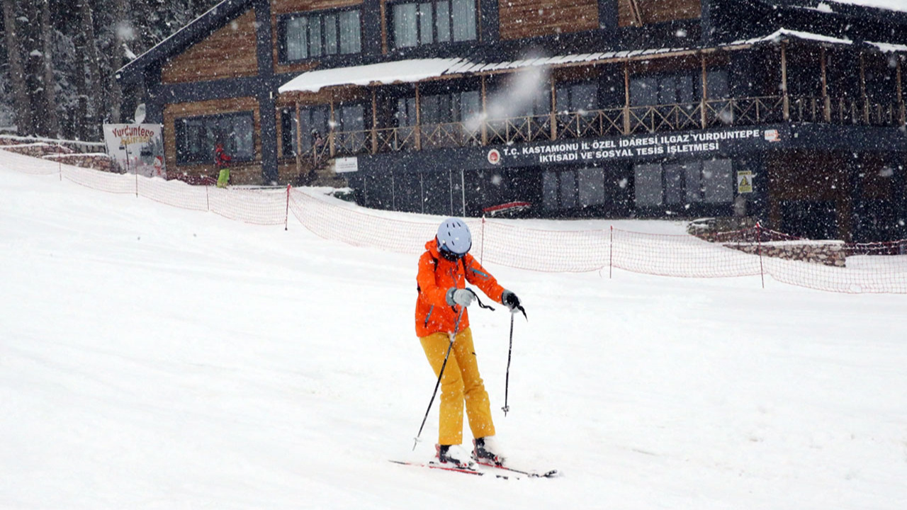 Ilgaz'da mart ayında da kayak yapılıyor
