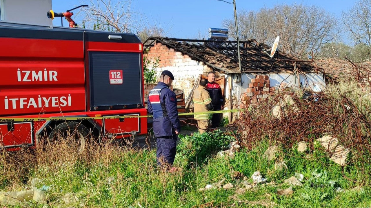 İzmir'de tek katlı ev yandı: bir kişi hayatını kaybetti!