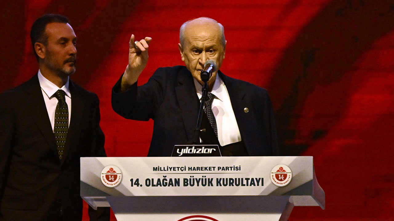 Devlet Bahçeli yeniden genel başkan seçildi, Cumhurbaşkanı Erdoğan’a seslendi: Ayrılamazsın, Türk milletini yalnız bırakamazsın