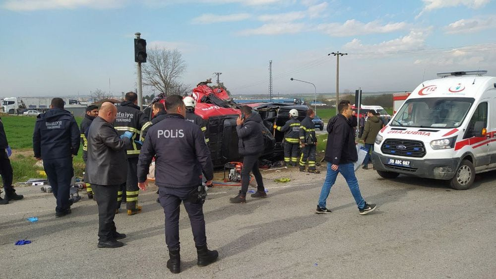 Tekirdağ'da korkunç kaza! Tır yolcu minibüsüne çarptı: 5 ölü, 10 yaralı