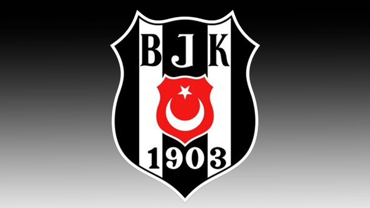Beşiktaş'ta genç futbolculara sosyal medya kullanımı semineri