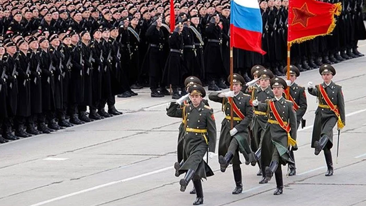 Rusya'da 150 bin kişi zorunlu askerliğe çağrılıyor!