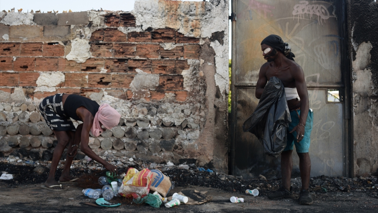 Afrikalı mülteciler Brezilya’da zorlu şartlar altında yaşamaya çalışıyor