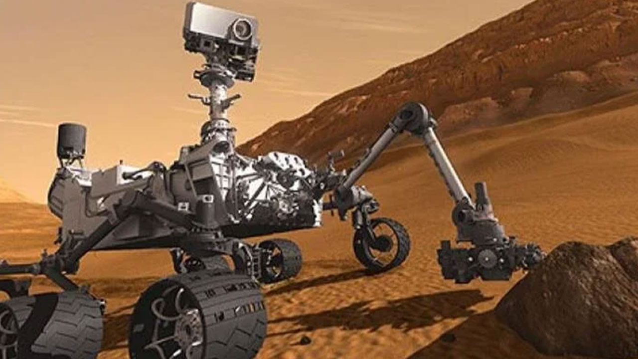 Mars'taki Curiosity Gezgini, olası kurumuş bir nehirde araştırmalara başladı