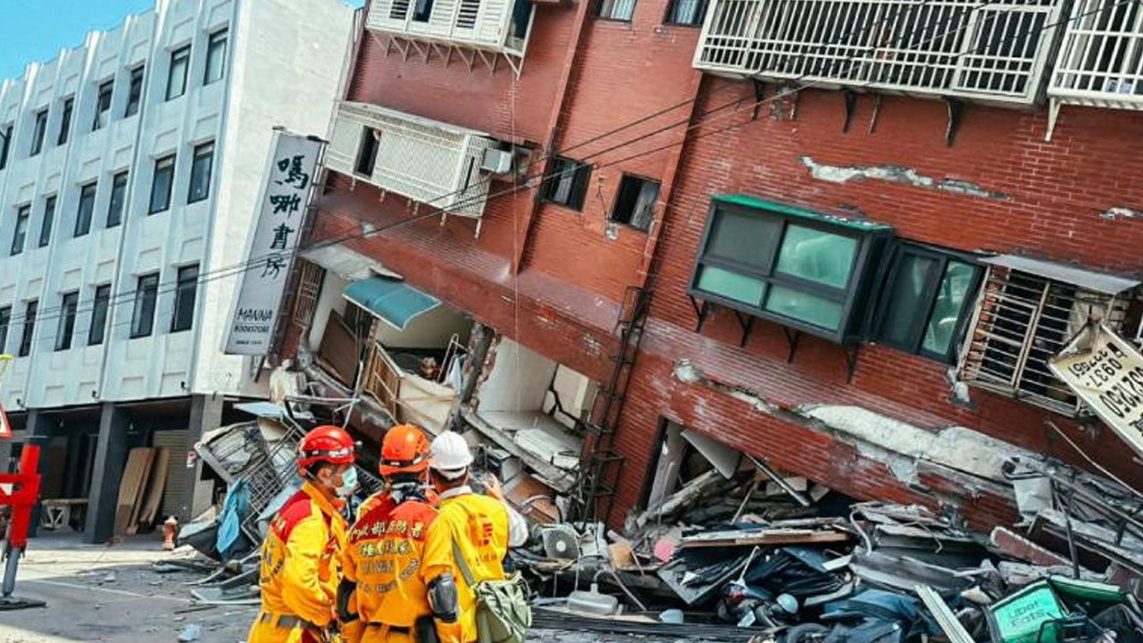 Tayvan'daki 7,4'lük depremde ölenlerin sayısı 13'e yükseldi