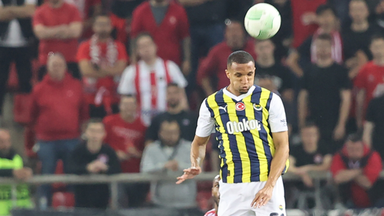 Fenerbahçe’de bir sakatlık daha! Oyuna devam edemedi…