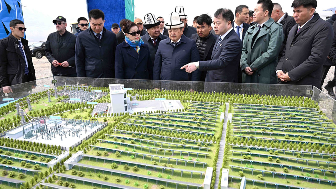 Çin, Kırgızistan'da 400 megavat kapasiteli güneş enerjisi santrali inşa edecek