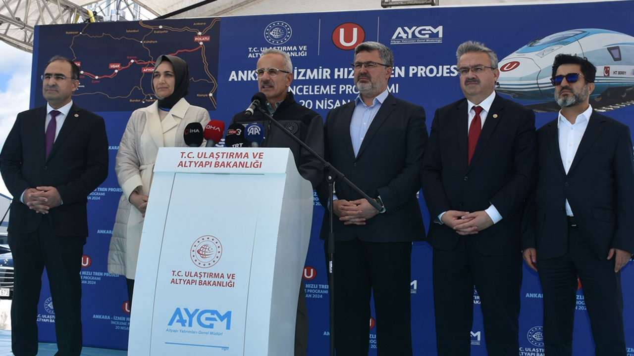Bakan Uraloğlu'ndan 'Ankara-İzmir Hızlı Tren Hattı' açıklaması