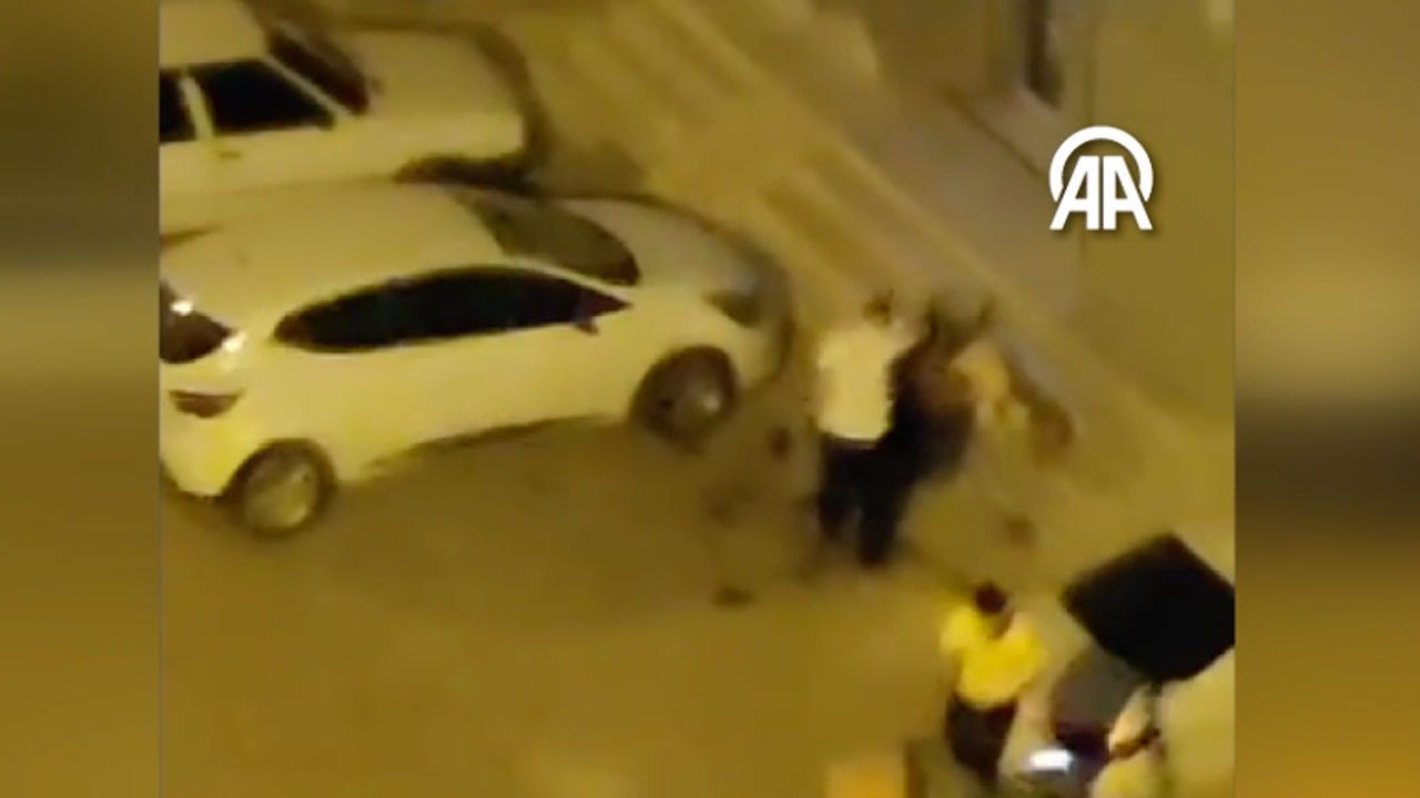 Adana'da köpek dehşeti! Sahibine ve yanındaki 2 kişiye saldırdı o anlar kamerada