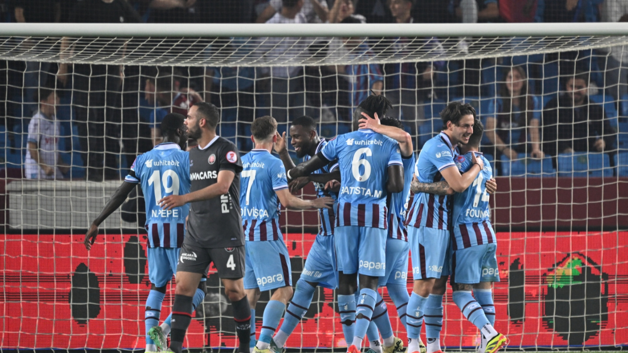 Trabzonspor 10 kişiyle Fatih Karagümrük'ü devirdi