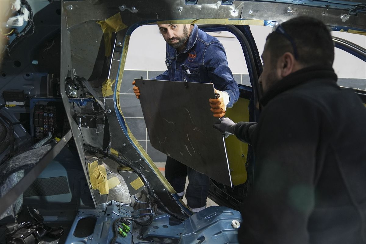 Türkiye'nin otomobili Togg zırhlandı