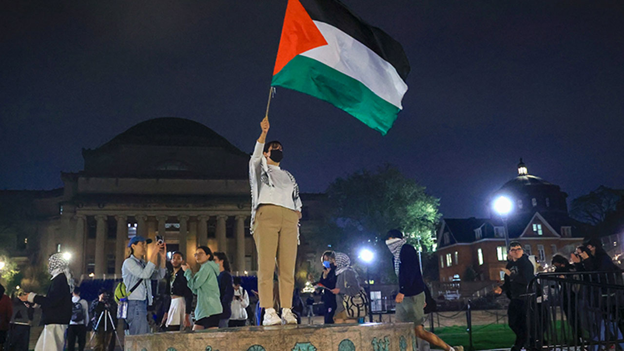 İsrail'i protesto eden ABD'li öğrenci ve akademisyenlere vebalı muamelesi