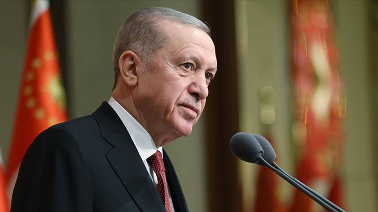 Cumhurbaşkanı Erdoğan Batı'ya sert çıktı: İbretle takip ediyoruz