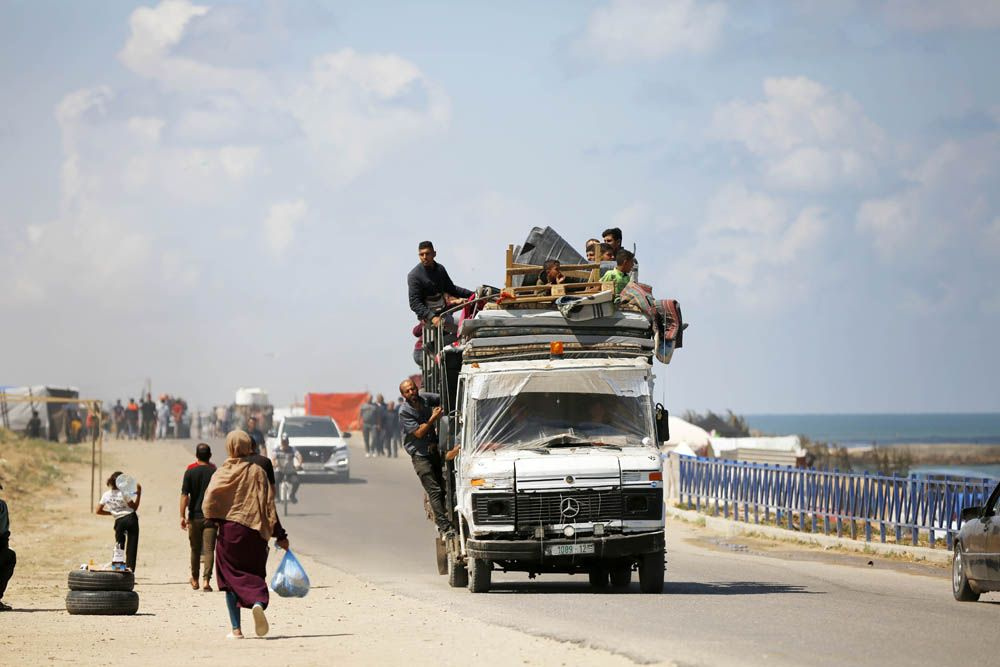 İsrail durmuyor! Binlerce kişi Refah'tan göç ediyor