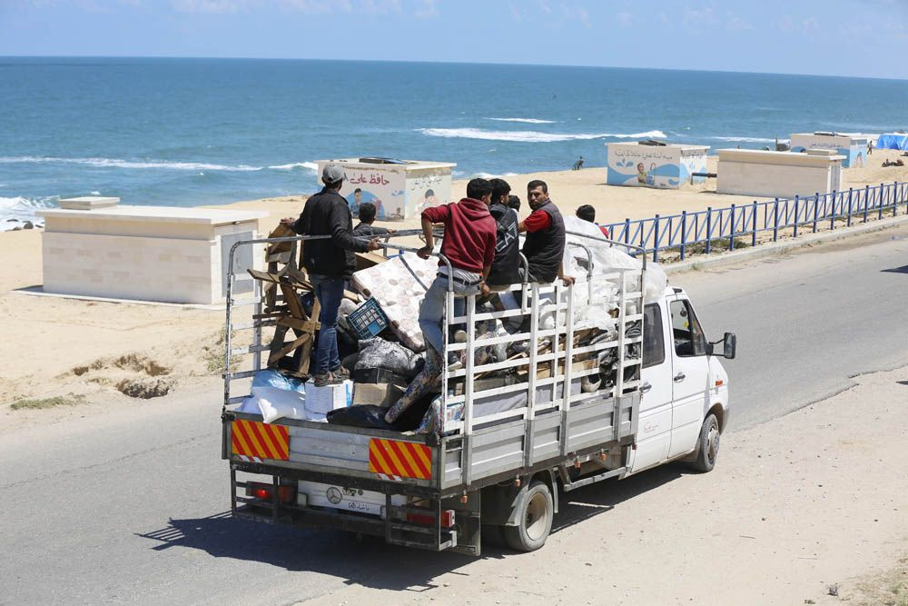 İsrail durmuyor! Binlerce kişi Refah'tan göç ediyor