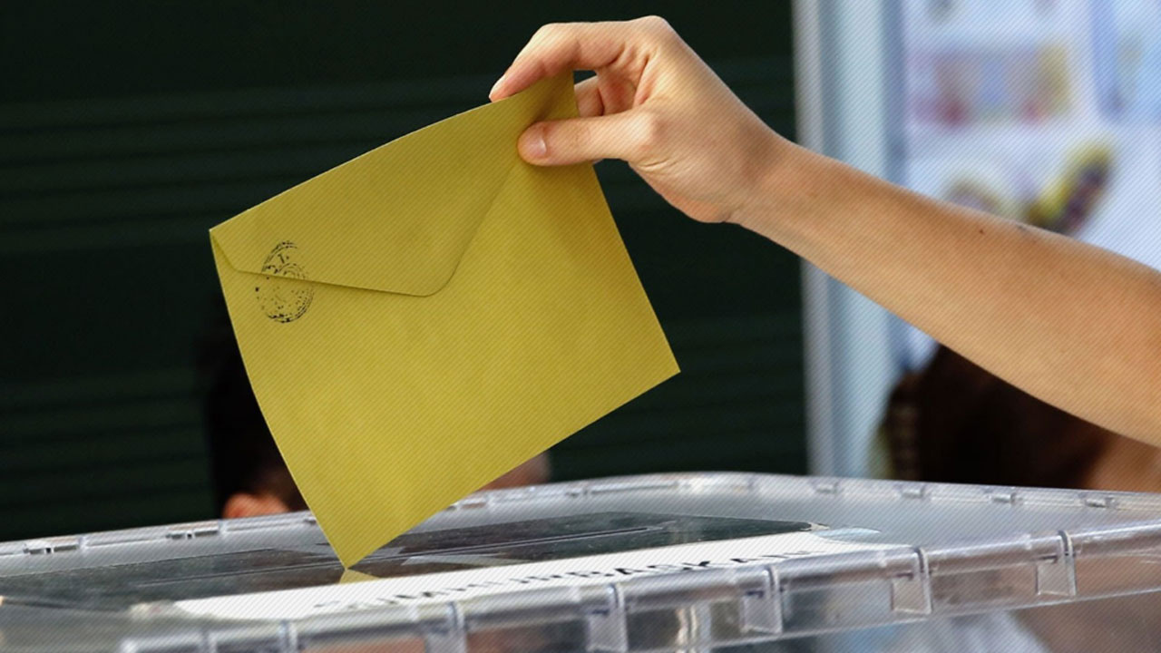 AK Parti seçmeni yerel seçimde kime oy verdi? Metropoll anket sonuçlarını paylaştı