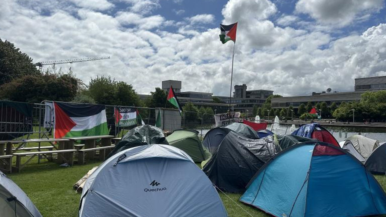 İrlanda'daki öğrencilerin Gazze'ye destek eylemleri devam ediyor