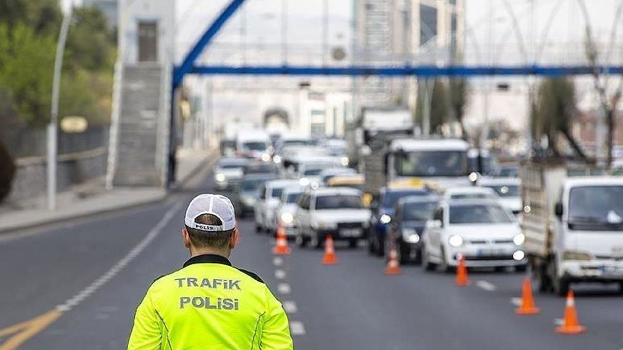 Yola çıkacaklar dikkat! 17.30'da bu yollar kapatılıyor