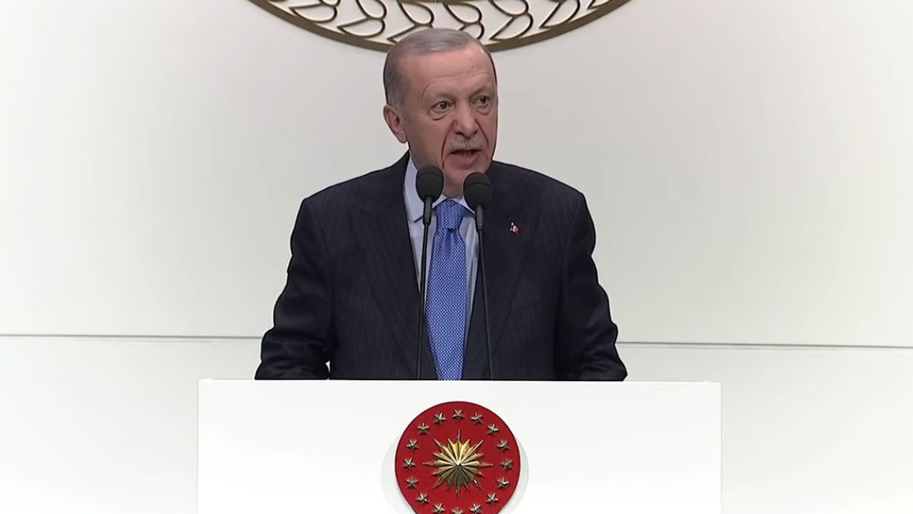 Cumhurbaşkanı Erdoğan'dan İmamoğlu'na Roma gezisi tepkisi